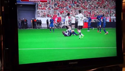 Pro Evolution Soccer 2014 - Jugabilidad Gamescom (2)