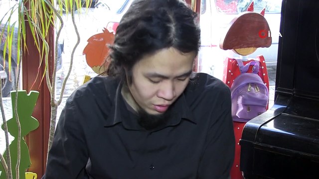 - Berlin’de Türk Sanat Müziği yapan iki Japon takdir topluyor- Türk Sanat Müziği ile tanıştı, Müslüman oldu