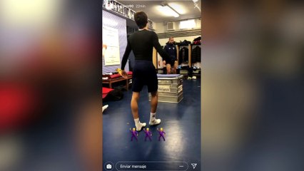 Alegría en el Vestuario del Real Zaragoza Antes de Visitar a Osasuna