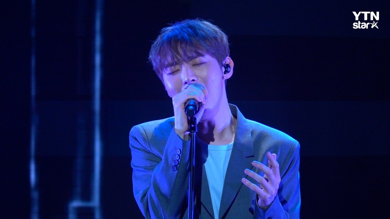 [Y영상] ‘솔로 데뷔’ 윤지성, 타이틀곡…'In the Rain' / YTN