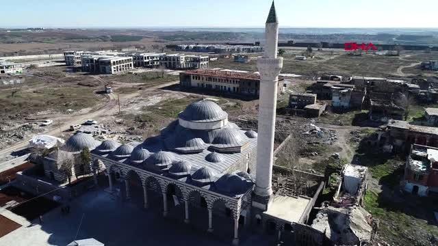 Diyarbakır Teröristlerin Yaktığı Tarihi Camide 3 Yıl Sonra Ezan Sesi Duyulacak