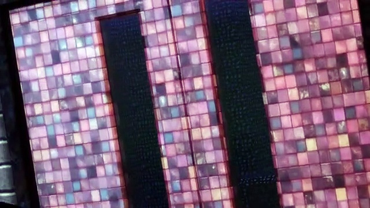 Los Sims 3: Late Night - Debut