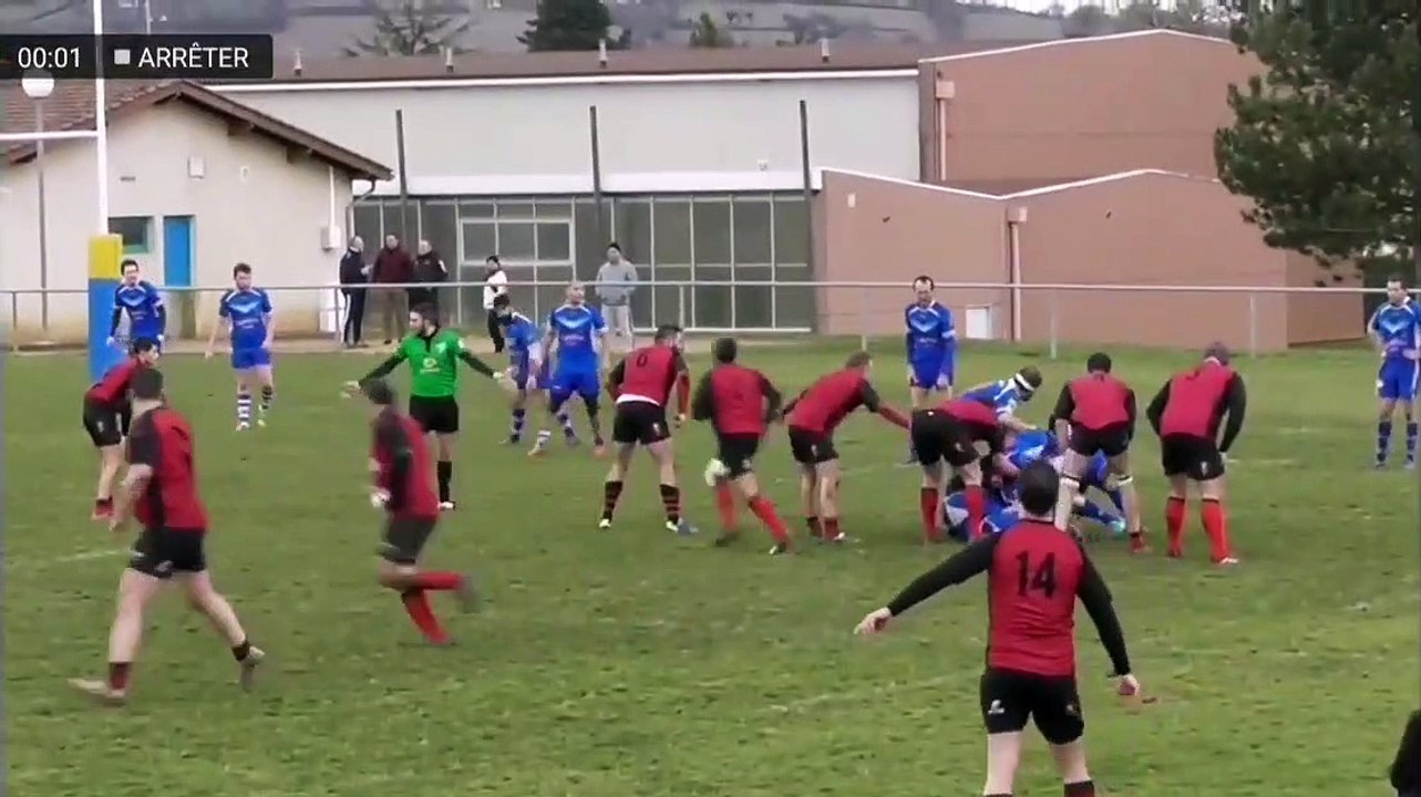 Rugby - Le plaquage sur le poteau à Tournus