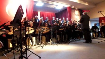 Balıkesir Emeklilerden Oluşan Koronun Konseri, İlgi Gördü