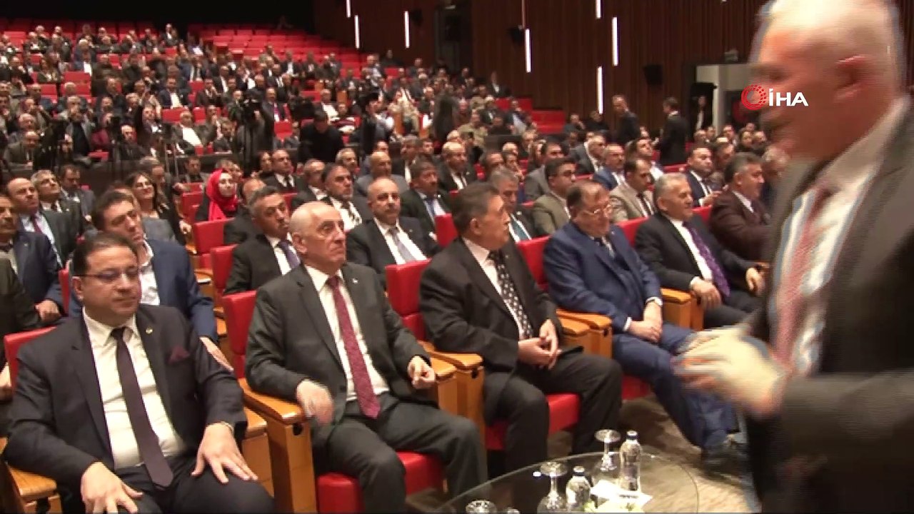 Ticaret Bakanı Pekcan: “2019 yıl bazında ihracatın ithalatı karşılaşma oranının arttığı, dış ticaret açığının azaldığı başarılı bir yıl göreceğiz”