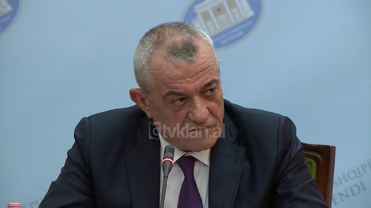 Shtyhet seanca e parlamentit