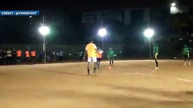 Football - Coup de chance ou talent : il marque un superbe but dès le coup d’envoi