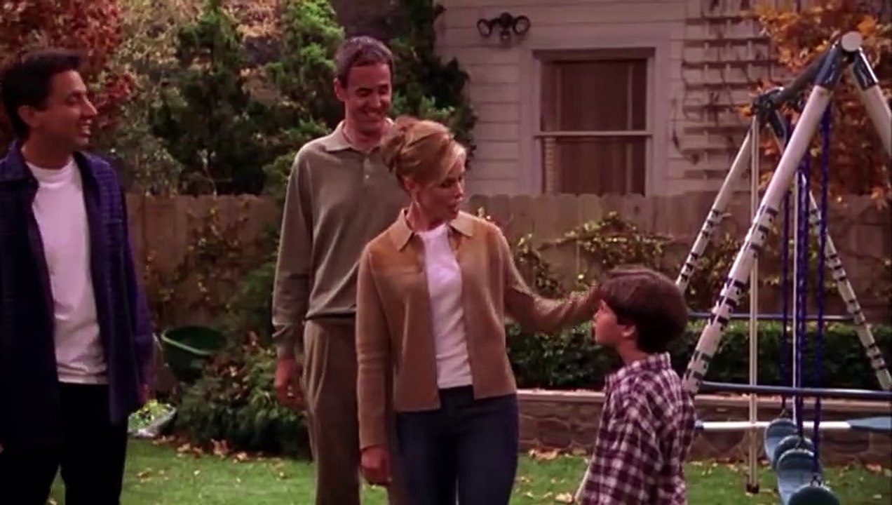 Everybody Loves Raymond S7 E9