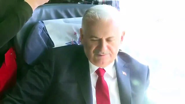 Torunundan, Binali Yıldırım'a: Hızlı trene bindik ama niye hızlı gitmiyor bu?