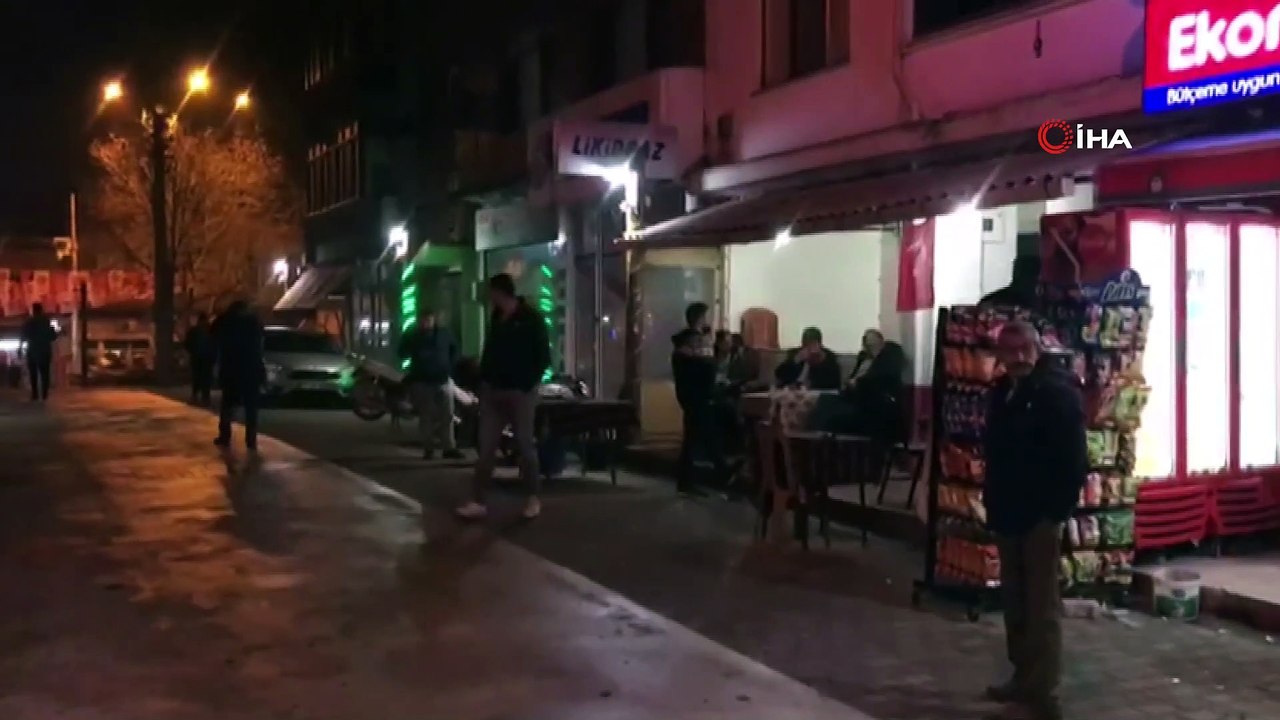 Çanakkale’nin Ayvacık ilçesinde 5.0 büyüklüğünde deprem meydana geldi. Deprem çevre illerden de hissedildi.