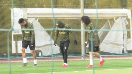 Lacazette, Aubameyang and Guendouzi have dance off at Arsenal training
