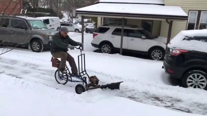 Un vélo pour déneiger les trottoirs !