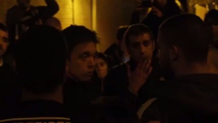 Jóvenes de izquierda se enfrentan a Errejón a la salida de un acto.