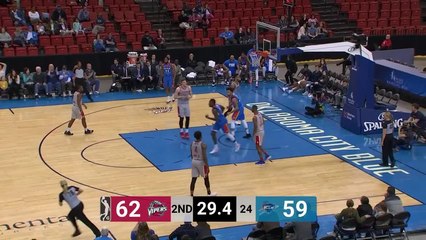 KJ McDaniels with the huge dunk!