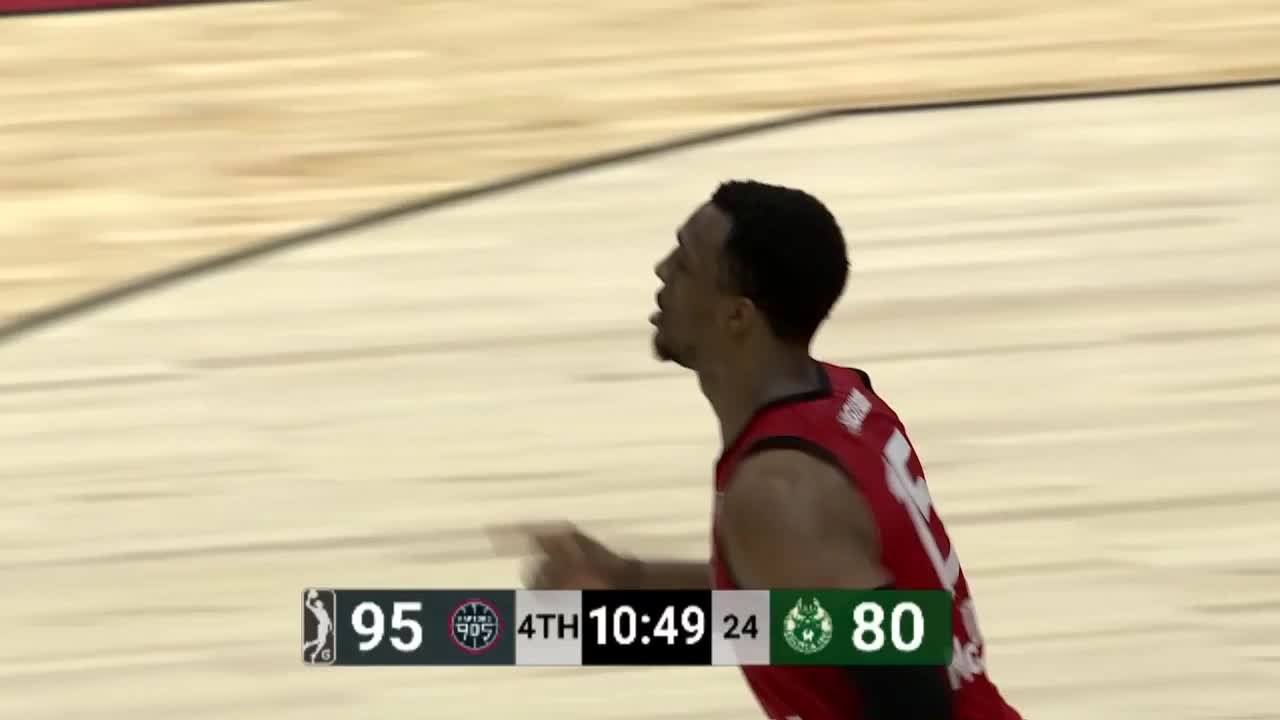 MiKyle McIntosh Posts 11 points & 13 rebounds vs. Wisconsin Herd