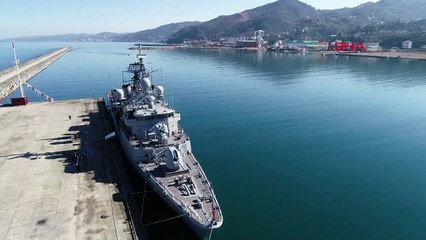 Deniz üssü kurulacak alana ilk askeri gemi demirledi