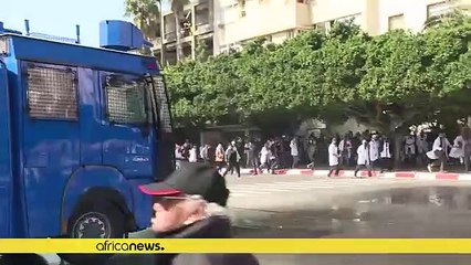 Maroc : une manifestation d'enseignants violemment réprimée par la police