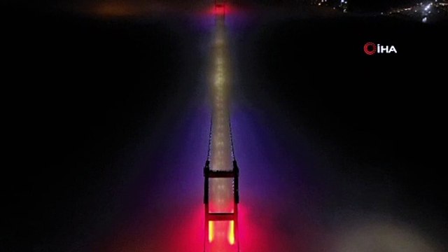 15 Temmuz Şehitler Köprüsü sisten adeta kayboldu