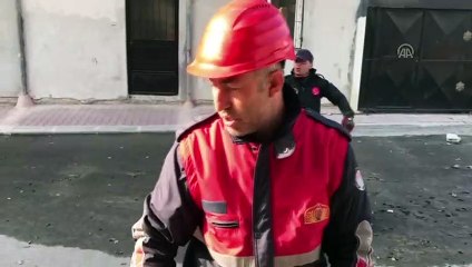 Mersin'de 5 katlı bina çöktü (2)