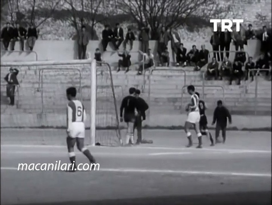 15.04.1967 - 1966-1967 Turkish 2nd League Red Group Matchday 23 Beyoğluspor 2-1 Antalyaspor