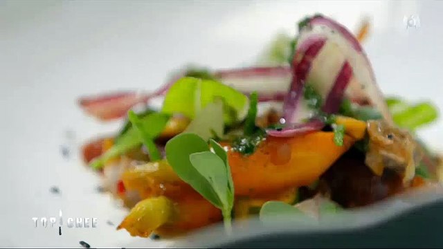 Top Chef : Après les critiques négatives de Pierre Gagnaire, Hélène Darroze recadre sévèrement sa brigade - Regardez