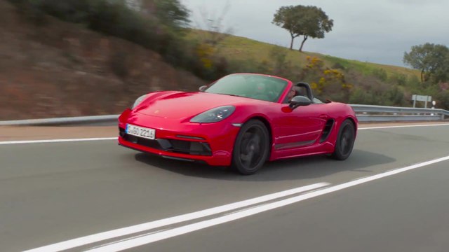 Porsche 718 Boxster T in Guards Red Driving scenes