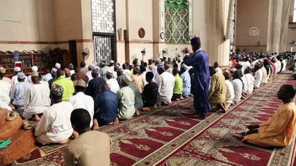 Nijerya'nın simgesi: Abuja Ulusal Cami - ABUJA