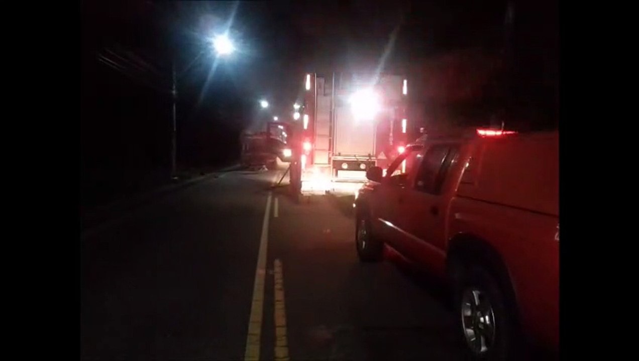 Ônibus do Transcol foi incendiado por criminosos na Serra