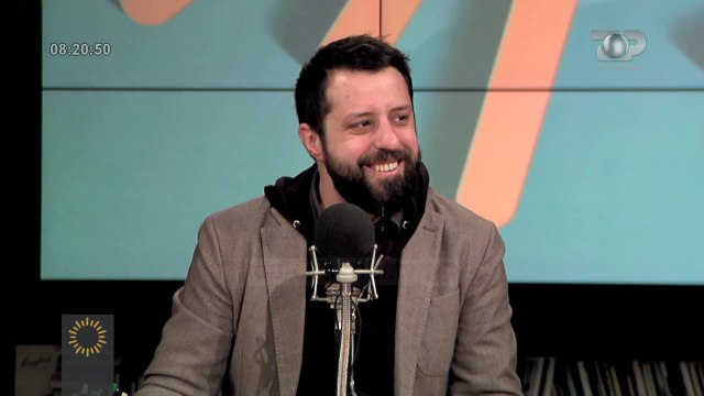 Wake Up/ Shqiptarët në Wikipedia kërkojnë info për politikanët dhe aktualitetin