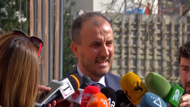 SORECA FLET PAS TAKIMIT ME BASHËN NESËR PRESIM TË MOS KETË DHUNË