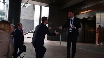 SITUATA POLITIKE NË TIRANË, FLECKENSTAIN TAKON GENT CAKAJN