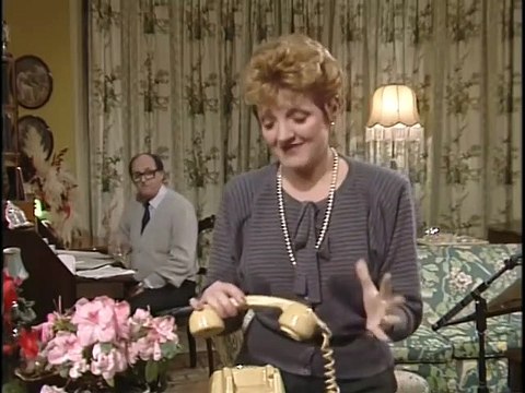 Fresh Fields 3x03 Movable Feasts