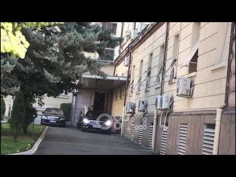 Ora News - Momenti i largimit të Edi Ramës nga Kryesia e Kuvendit