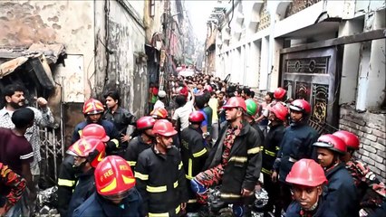 Incêndio deixa mais 70 mortos na capital de Bangladesh