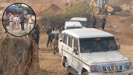 పోలీసులపై దాడిచేసిన ఇసుక మాఫియా.. కానిస్టేబుల్‌కు గాయాలు..!! | Oneindia Telugu