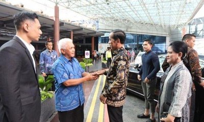 Presiden Joko Widodo Jenguk Ani Yudhoyono