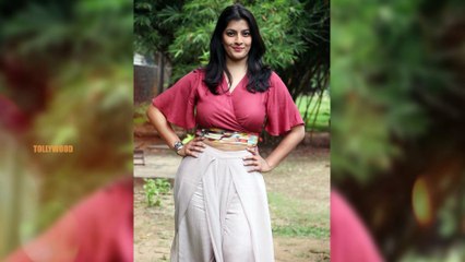 ప్రభాస్ అంటే ఇష్టం అంటున్న వరలక్ష్మీ శరత్ కుమార్ | Varalakshmi Sharathkumar| Prabhas - Tollywood