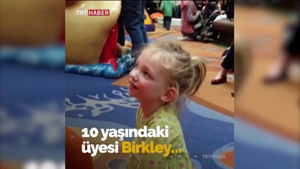 Serebral palsi hastası Birkley'nin 1 dakikalık yürüyüşü