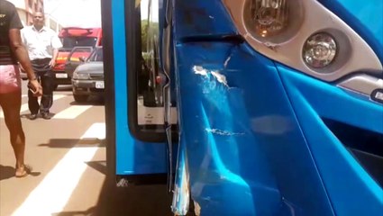 Mais uma colisão envolvendo o transporte coletivo é registrada