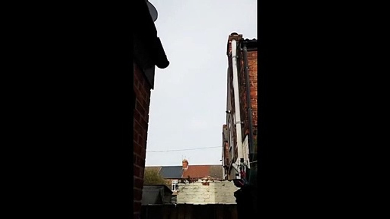 UK Black UFO caught floating feb 19