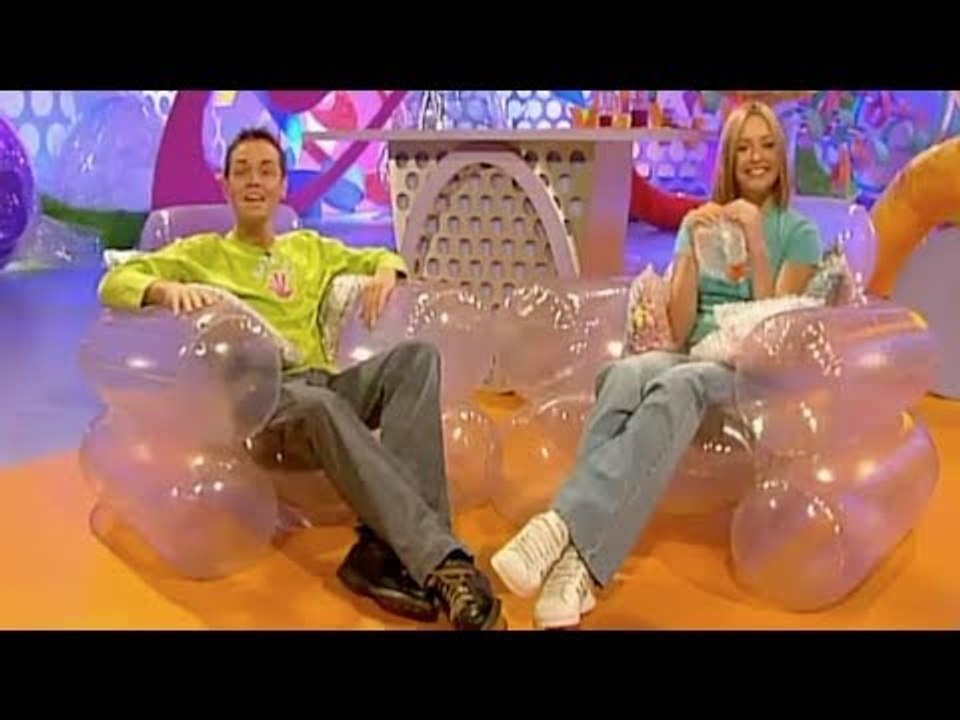  FINGER TIPS: Bubble Wrap Cushions Make