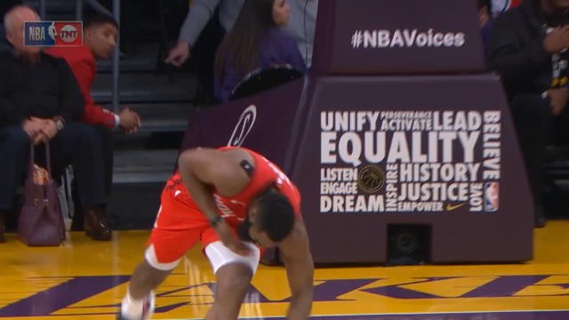 لقطة: كرة سلّة: سلّة ساحقة متقنة لجيمس هاردن