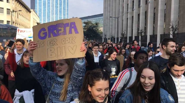 Les jeunes de la manif pour le climat nous parlent : Greta Thunberg est notre idole
