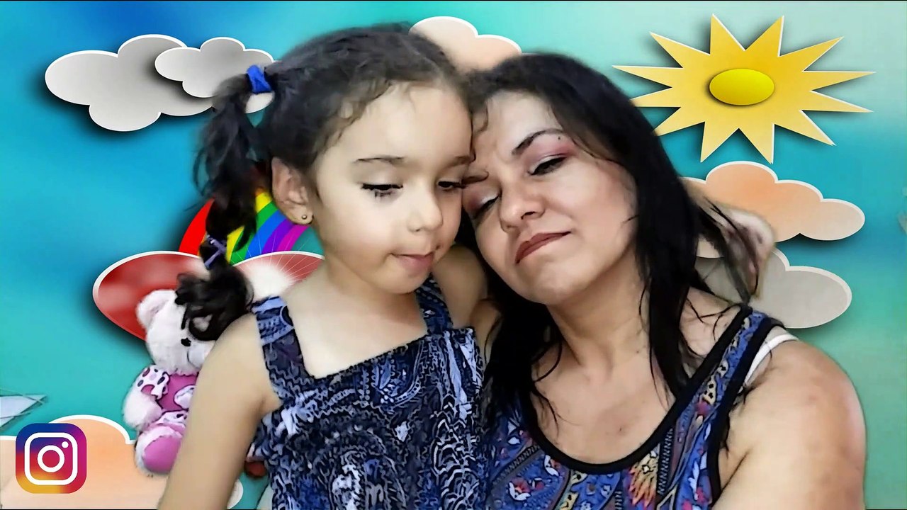 HALLOWEEN, MAQUILLANDO A MAMA DE CATRINA