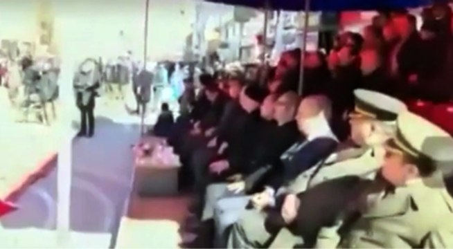 İstiklal Marşı okunurken tartışma yaratacak görüntüler