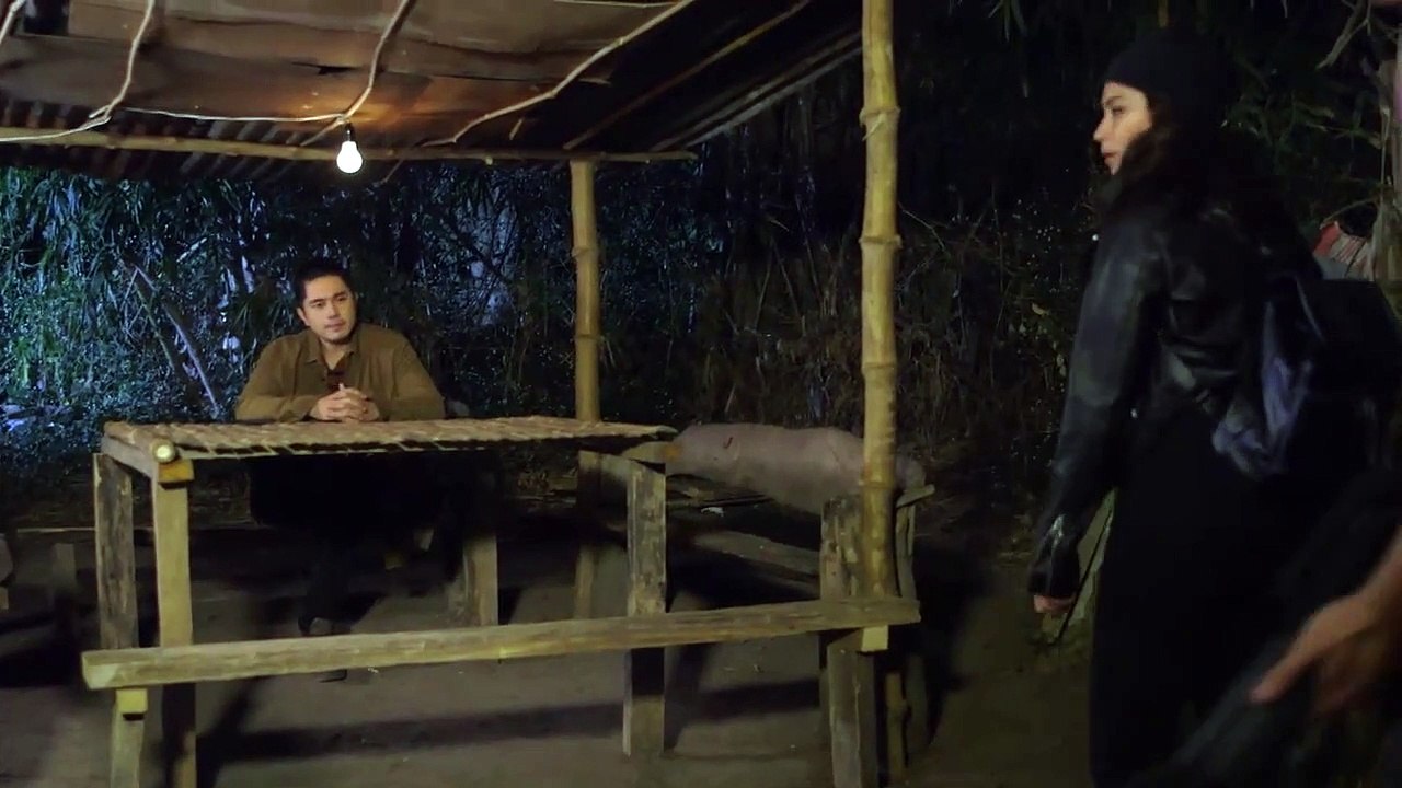 The General’s Daughter: Rhian tries to rescue the children from Franco's men | EP 24