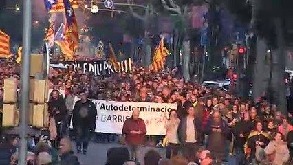 Huelga y bloqueos en Cataluña contra proceso a independentistas