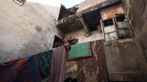 إخلاء أبنية صدعتها الحرب في مدينة حلب حفاظاً على سلامة سكانها
