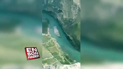 350 metre yükseklikteki Deliklitaş'ta halay çektiler