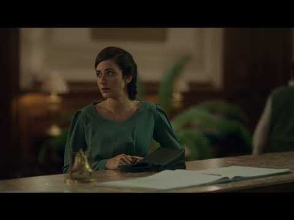 مسلسل ليالي أوجيني - كريمة في صدمة وكأنها شافت شبح! ياترى اللي شافته ده بجد ولا تهيؤات؟